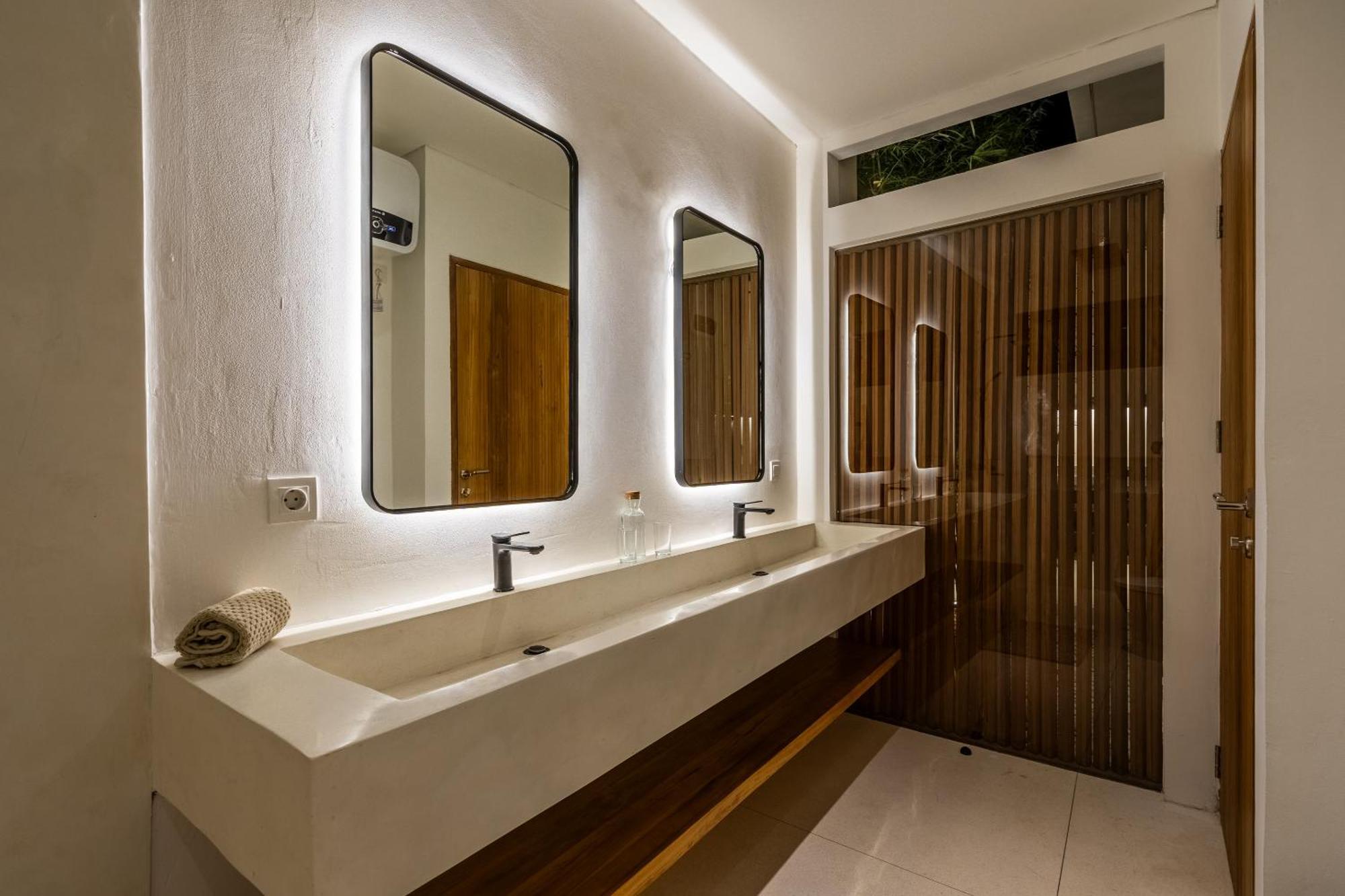Nina Complex Pecatu (Bali)